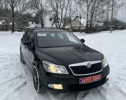 Черный Шкода Октавия, объемом двигателя 1.8 л и пробегом 199 тыс. км за 6300 $, фото 1 на Automoto.ua