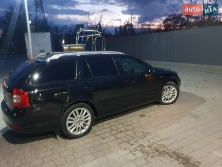 Шкода Октавия 2010 в Тернополе на Automoto.ua Черный Шкода Октавия, объемом двигателя 1.99 л и пробегом 227 тыс. км за 9999 $, фото 1 на Automoto.ua