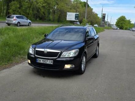 Чорний Шкода Октавія, об'ємом двигуна 1.8 л та пробігом 248 тис. км за 8900 $, фото 1 на Automoto.ua