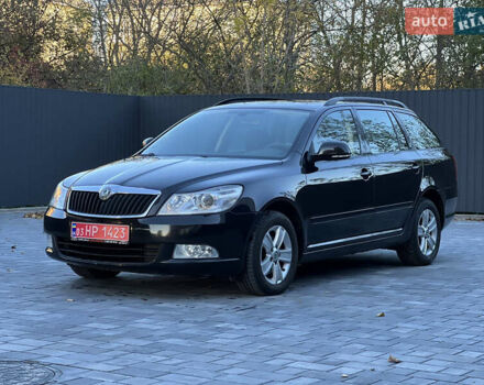 Шкода Октавія 2010 у Вознесенске на Automoto.ua Чорний Шкода Октавія, об'ємом двигуна 1.4 л та пробігом 161 тис. км за 7500 $, фото 1 на Automoto.ua
