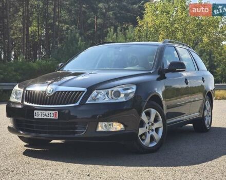 Черный Шкода Октавия, объемом двигателя 1.6 л и пробегом 212 тыс. км за 9299 $, фото 1 на Automoto.ua