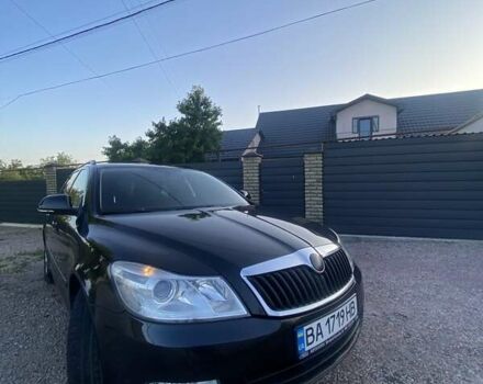 Черный Шкода Октавия, объемом двигателя 1.4 л и пробегом 200 тыс. км за 7700 $, фото 1 на Automoto.ua