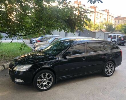 Чорний Шкода Октавія, об'ємом двигуна 1.6 л та пробігом 320 тис. км за 8000 $, фото 1 на Automoto.ua