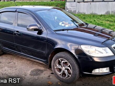 Черный Шкода Октавия, объемом двигателя 1.8 л и пробегом 200 тыс. км за 8300 $, фото 1 на Automoto.ua