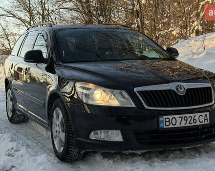 Черный Шкода Октавия, объемом двигателя 1.8 л и пробегом 318 тыс. км за 6600 $, фото 1 на Automoto.ua