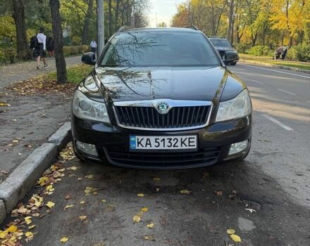 Черный Шкода Октавия, объемом двигателя 1.8 л и пробегом 259 тыс. км за 7800 $, фото 1 на Automoto.ua