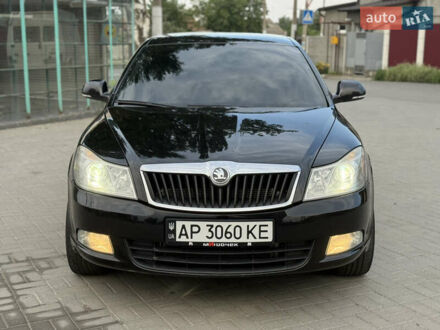 Черный Шкода Октавия, объемом двигателя 1.8 л и пробегом 200 тыс. км за 7600 $, фото 1 на Automoto.ua