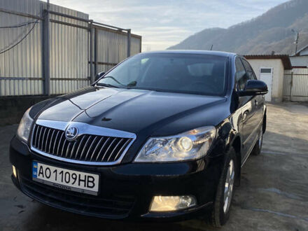 Черный Шкода Октавия, объемом двигателя 1.6 л и пробегом 340 тыс. км за 7200 $, фото 1 на Automoto.ua