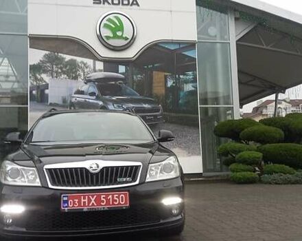 Черный Шкода Октавия, объемом двигателя 2 л и пробегом 267 тыс. км за 11300 $, фото 1 на Automoto.ua