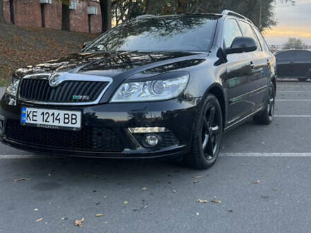 Шкода Октавия 2011 в Днепре (Днепропетровске) на Automoto.ua Черный Шкода Октавия, объемом двигателя 1.98 л и пробегом 182 тыс. км за 10250 $, фото 1 на Automoto.ua