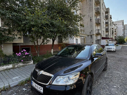 Черный Шкода Октавия, объемом двигателя 1.6 л и пробегом 140 тыс. км за 8000 $, фото 1 на Automoto.ua