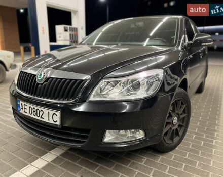 Черный Шкода Октавия, объемом двигателя 1.6 л и пробегом 215 тыс. км за 8900 $, фото 1 на Automoto.ua
