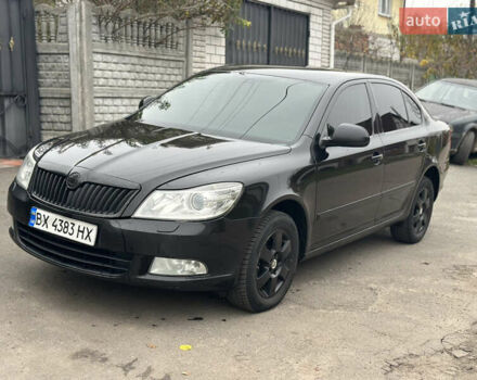 Черный Шкода Октавия, объемом двигателя 1.6 л и пробегом 310 тыс. км за 7500 $, фото 1 на Automoto.ua