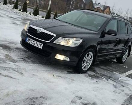 Черный Шкода Октавия, объемом двигателя 1.6 л и пробегом 216 тыс. км за 7700 $, фото 1 на Automoto.ua