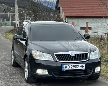 Черный Шкода Октавия, объемом двигателя 1.6 л и пробегом 240 тыс. км за 6299 $, фото 1 на Automoto.ua
