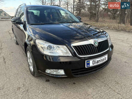 Черный Шкода Октавия, объемом двигателя 1.6 л и пробегом 256 тыс. км за 8000 $, фото 1 на Automoto.ua