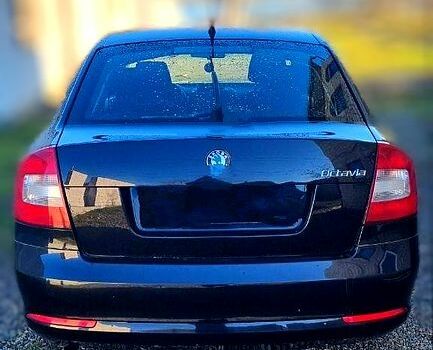 Чорний Шкода Октавія, об'ємом двигуна 1.2 л та пробігом 198 тис. км за 6500 $, фото 1 на Automoto.ua