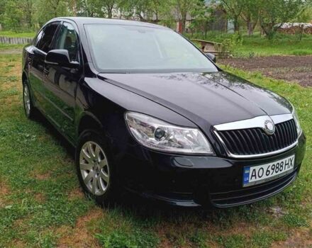 Чорний Шкода Октавія, об'ємом двигуна 1.6 л та пробігом 300 тис. км за 7200 $, фото 1 на Automoto.ua