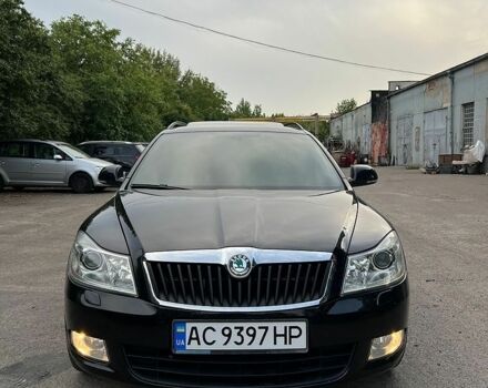 Черный Шкода Октавия, объемом двигателя 1.6 л и пробегом 170 тыс. км за 9999 $, фото 1 на Automoto.ua