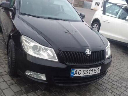 Шкода Октавия 2011 в Мукачеве на Automoto.ua Черный Шкода Октавия, объемом двигателя 1.6 л и пробегом 316 тыс. км за 6000 $, фото 1 на Automoto.ua