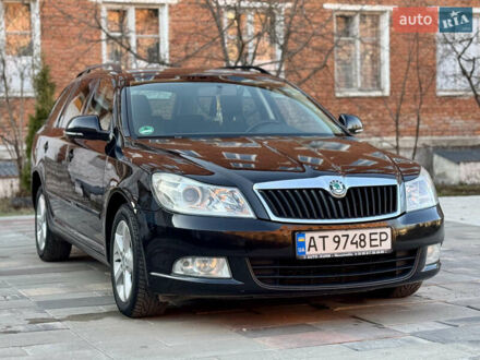 Шкода Октавія 2011 у Надворной на Automoto.ua Чорний Шкода Октавія, об'ємом двигуна 1.97 л та пробігом 327 тис. км за 8100 $, фото 1 на Automoto.ua