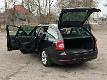 Шкода Октавия 2011 в Калуше на Automoto.ua Черный Шкода Октавия, объемом двигателя 2 л и пробегом 285 тыс. км за 9400 $, фото 1 на Automoto.ua