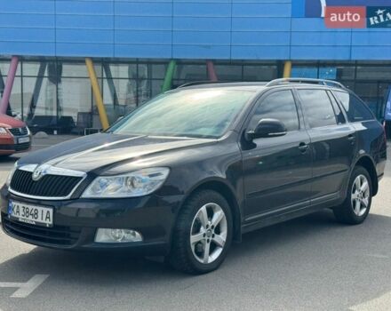 Черный Шкода Октавия, объемом двигателя 1.8 л и пробегом 242 тыс. км за 6500 $, фото 1 на Automoto.ua