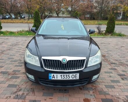 Шкода Октавия 2011 в Белой Церкве на Automoto.ua Черный Шкода Октавия, объемом двигателя 1.6 л и пробегом 282 тыс. км за 7200 $, фото 1 на Automoto.ua