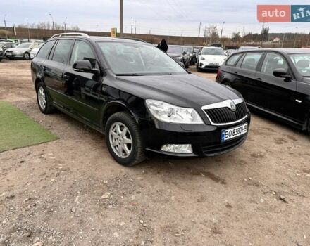 Черный Шкода Октавия, объемом двигателя 1.8 л и пробегом 223 тыс. км за 8200 $, фото 1 на Automoto.ua