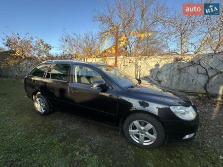 Черный Шкода Октавия, объемом двигателя 1.6 л и пробегом 200 тыс. км за 8800 $, фото 1 на Automoto.ua