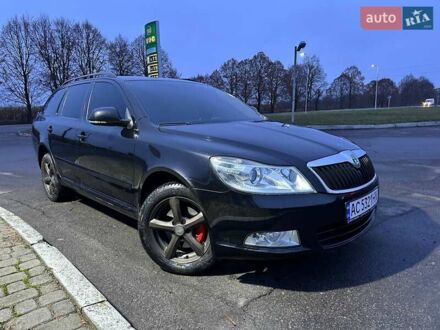 Черный Шкода Октавия, объемом двигателя 1.8 л и пробегом 232 тыс. км за 9900 $, фото 1 на Automoto.ua