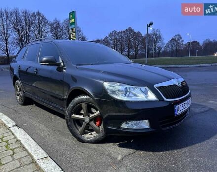 Черный Шкода Октавия, объемом двигателя 1.8 л и пробегом 232 тыс. км за 9900 $, фото 1 на Automoto.ua