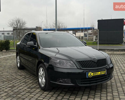 Черный Шкода Октавия, объемом двигателя 1.39 л и пробегом 217 тыс. км за 8500 $, фото 1 на Automoto.ua