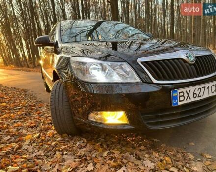 Чорний Шкода Октавія, об'ємом двигуна 1.8 л та пробігом 143 тис. км за 10300 $, фото 1 на Automoto.ua
