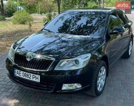 Черный Шкода Октавия, объемом двигателя 1.8 л и пробегом 202 тыс. км за 7700 $, фото 1 на Automoto.ua
