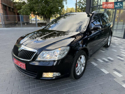 Черный Шкода Октавия, объемом двигателя 2 л и пробегом 224 тыс. км за 11700 $, фото 1 на Automoto.ua