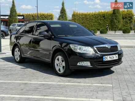 Черный Шкода Октавия, объемом двигателя 1.8 л и пробегом 230 тыс. км за 8200 $, фото 1 на Automoto.ua