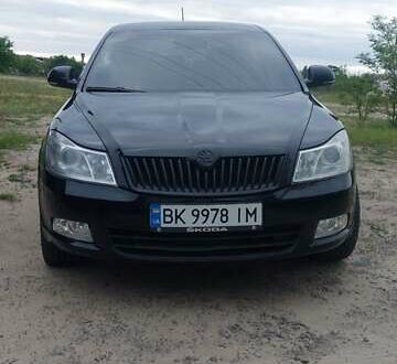 Шкода Октавія 2012 у Сарнах на Automoto.ua Чорний Шкода Октавія, об'ємом двигуна 1.8 л та пробігом 179 тис. км за 8200 $, фото 1 на Automoto.ua