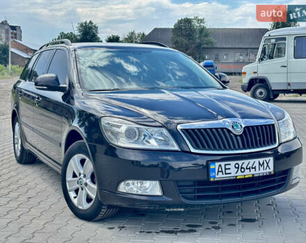 Черный Шкода Октавия, объемом двигателя 1.6 л и пробегом 280 тыс. км за 8200 $, фото 1 на Automoto.ua