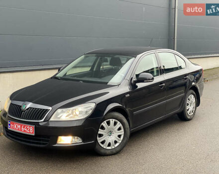 Чорний Шкода Октавія, об'ємом двигуна 1.6 л та пробігом 183 тис. км за 7999 $, фото 1 на Automoto.ua