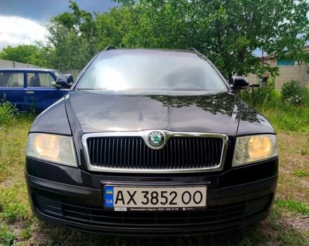 Черный Шкода Октавия, объемом двигателя 1.6 л и пробегом 270 тыс. км за 7100 $, фото 1 на Automoto.ua