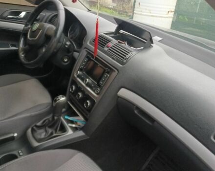 Чорний Шкода Октавія, об'ємом двигуна 0 л та пробігом 330 тис. км за 7500 $, фото 1 на Automoto.ua