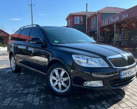 Черный Шкода Октавия, объемом двигателя 1.6 л и пробегом 342 тыс. км за 8000 $, фото 1 на Automoto.ua