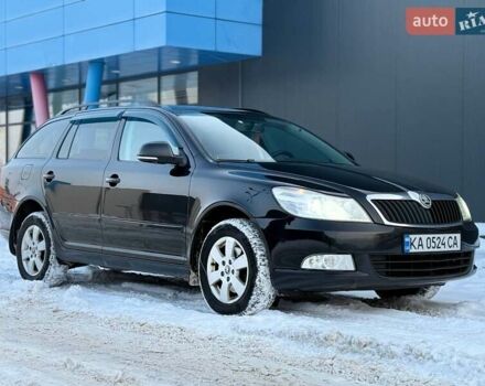 Черный Шкода Октавия, объемом двигателя 1.8 л и пробегом 335 тыс. км за 7400 $, фото 1 на Automoto.ua