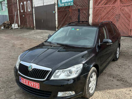 Шкода Октавия 2012 в Сумах на Automoto.ua Черный Шкода Октавия, объемом двигателя 1.8 л и пробегом 225 тыс. км за 7900 $, фото 1 на Automoto.ua