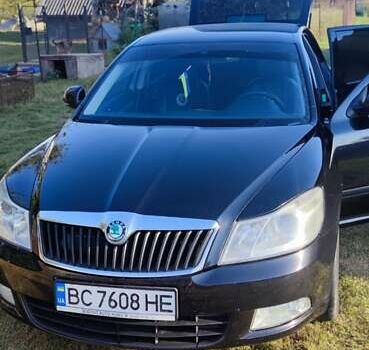 Чорний Шкода Октавія, об'ємом двигуна 1.6 л та пробігом 322 тис. км за 6700 $, фото 1 на Automoto.ua