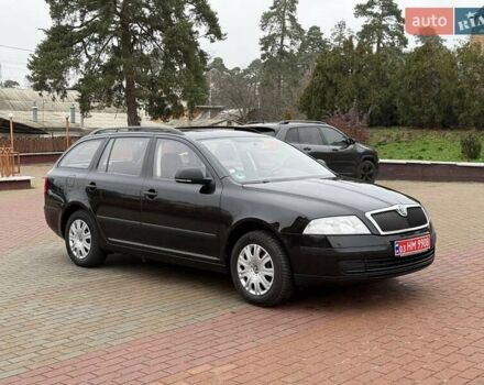 Черный Шкода Октавия, объемом двигателя 1.6 л и пробегом 170 тыс. км за 7500 $, фото 1 на Automoto.ua