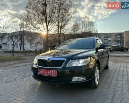 Черный Шкода Октавия, объемом двигателя 1.4 л и пробегом 247 тыс. км за 7700 $, фото 1 на Automoto.ua