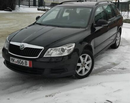 Черный Шкода Октавия, объемом двигателя 1.4 л и пробегом 202 тыс. км за 7100 $, фото 1 на Automoto.ua