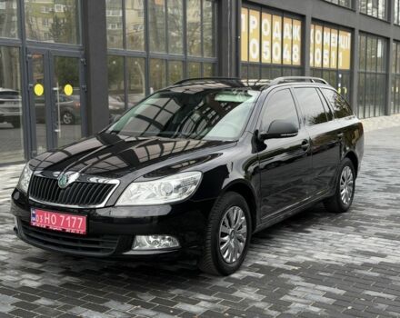 Черный Шкода Октавия, объемом двигателя 1.6 л и пробегом 189 тыс. км за 8800 $, фото 1 на Automoto.ua